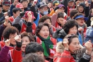 청소노동자들의 투쟁에 연대하자!