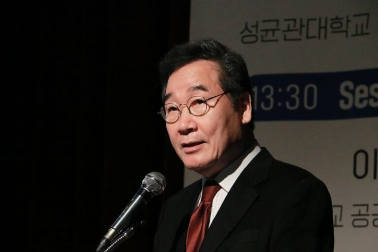 🤨이낙연의 공세는 보수적 압박이다