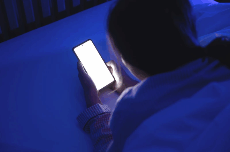 10대 소셜미디어 금지 조치 만지작거리는 일부 정치인들